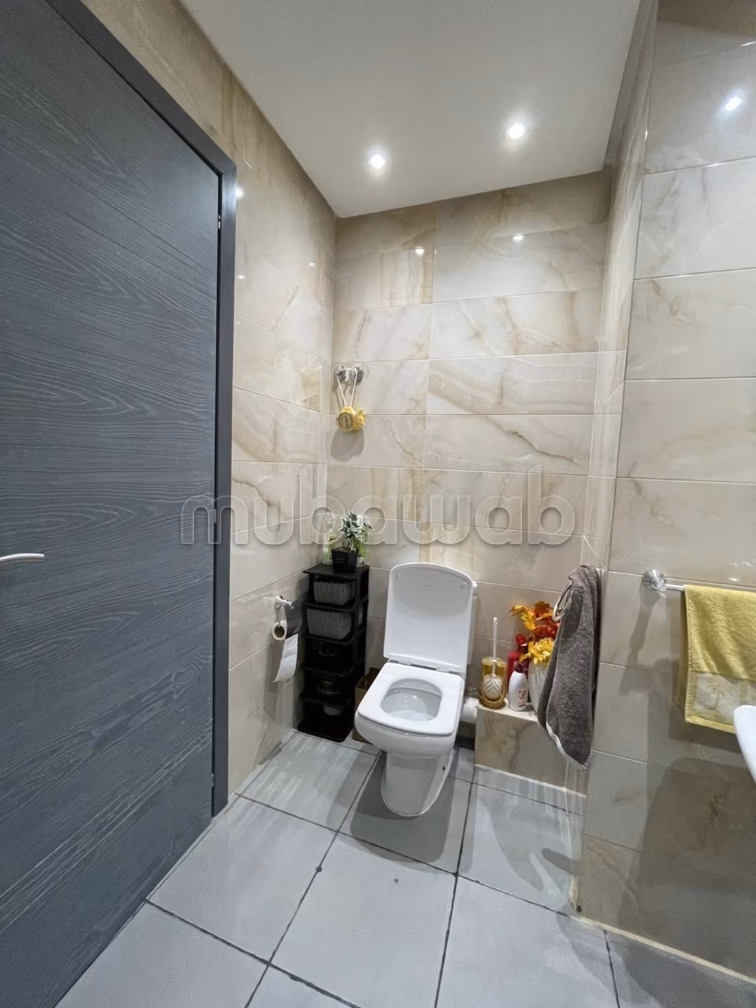 Apartment for sale in Harhoura. Area 139 m². Moroccan living room, security