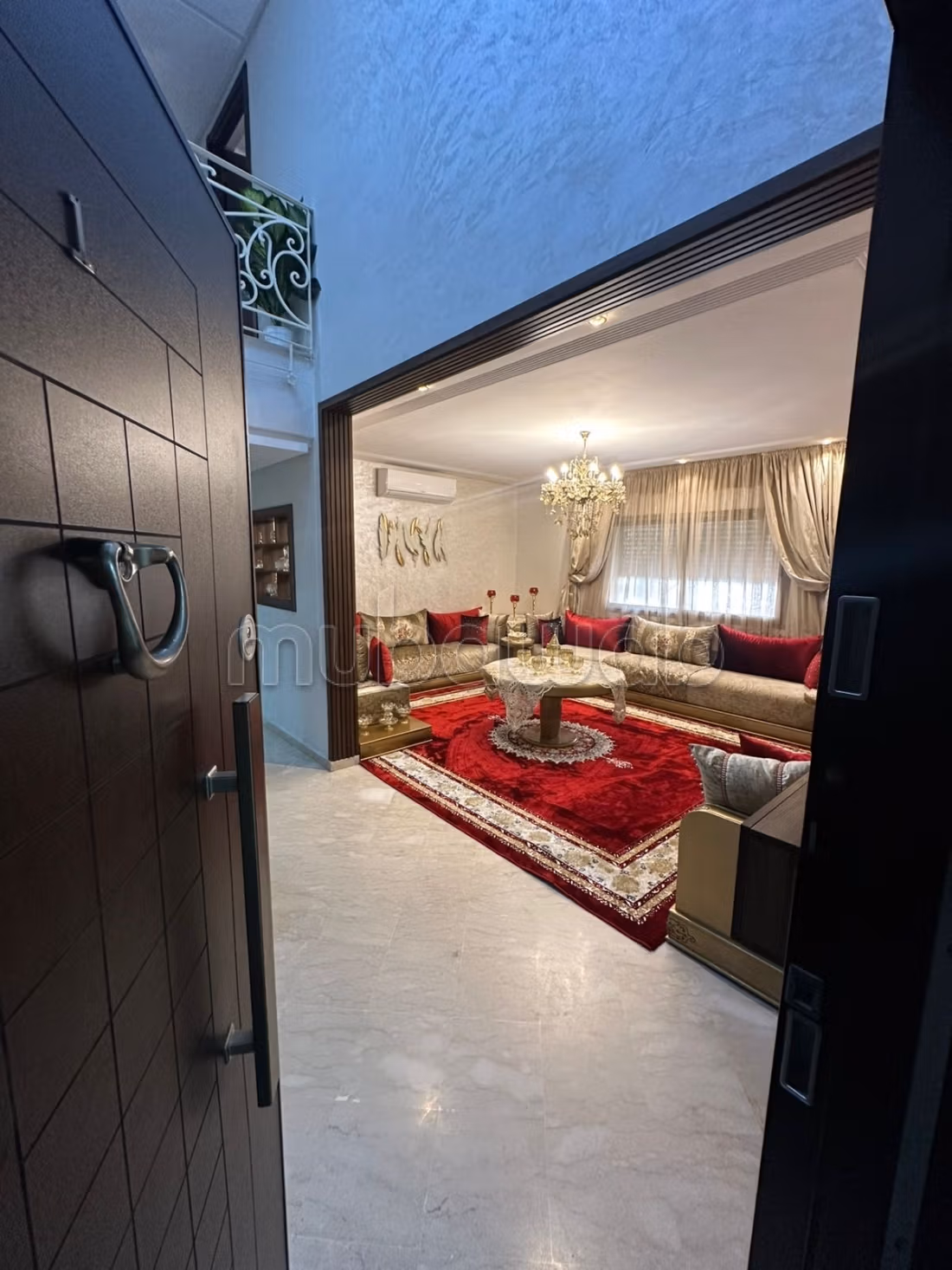 Gemeubileerd duplex appartement te koop,