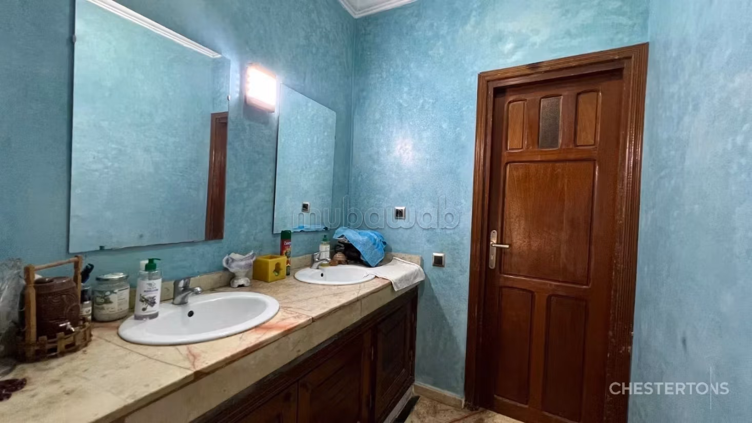 Charming Villa Chaumière for Sale