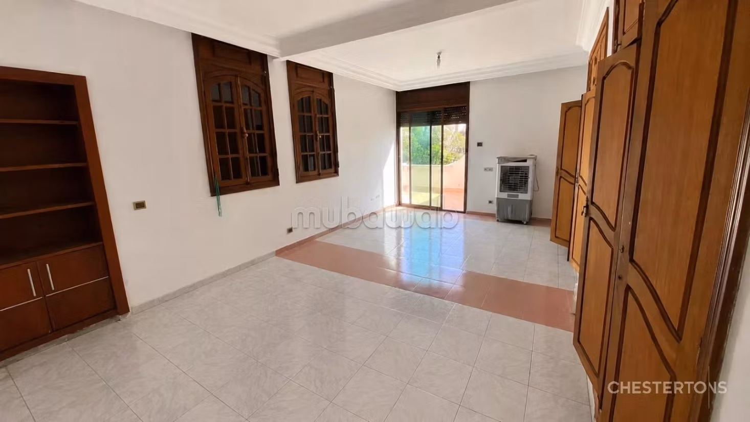 Charming Villa Chaumière for Sale