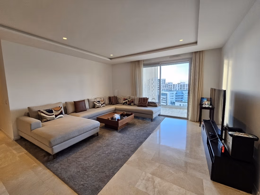Très bel appartement 3 chambres meublé CFC
Sans vis à vis — 2