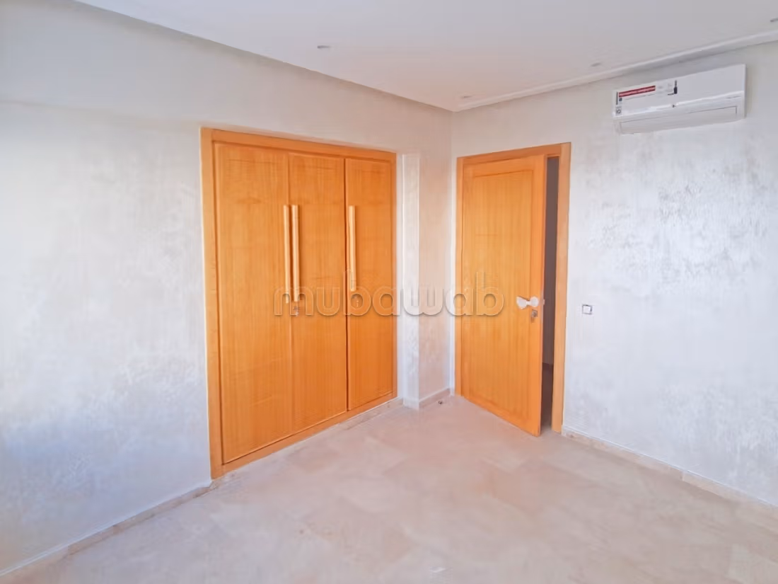 Location appartement moderne a 4 ch avec terrasse — 5