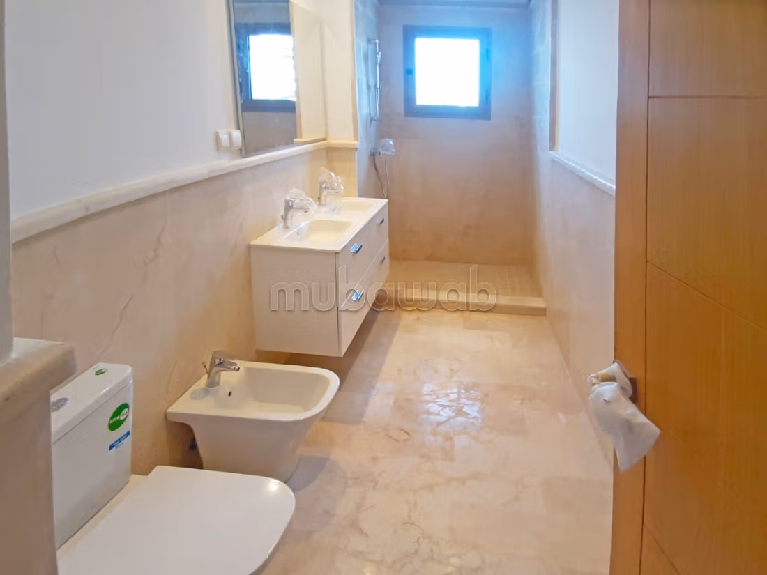 Location appartement moderne a 4 ch avec terrasse — 6