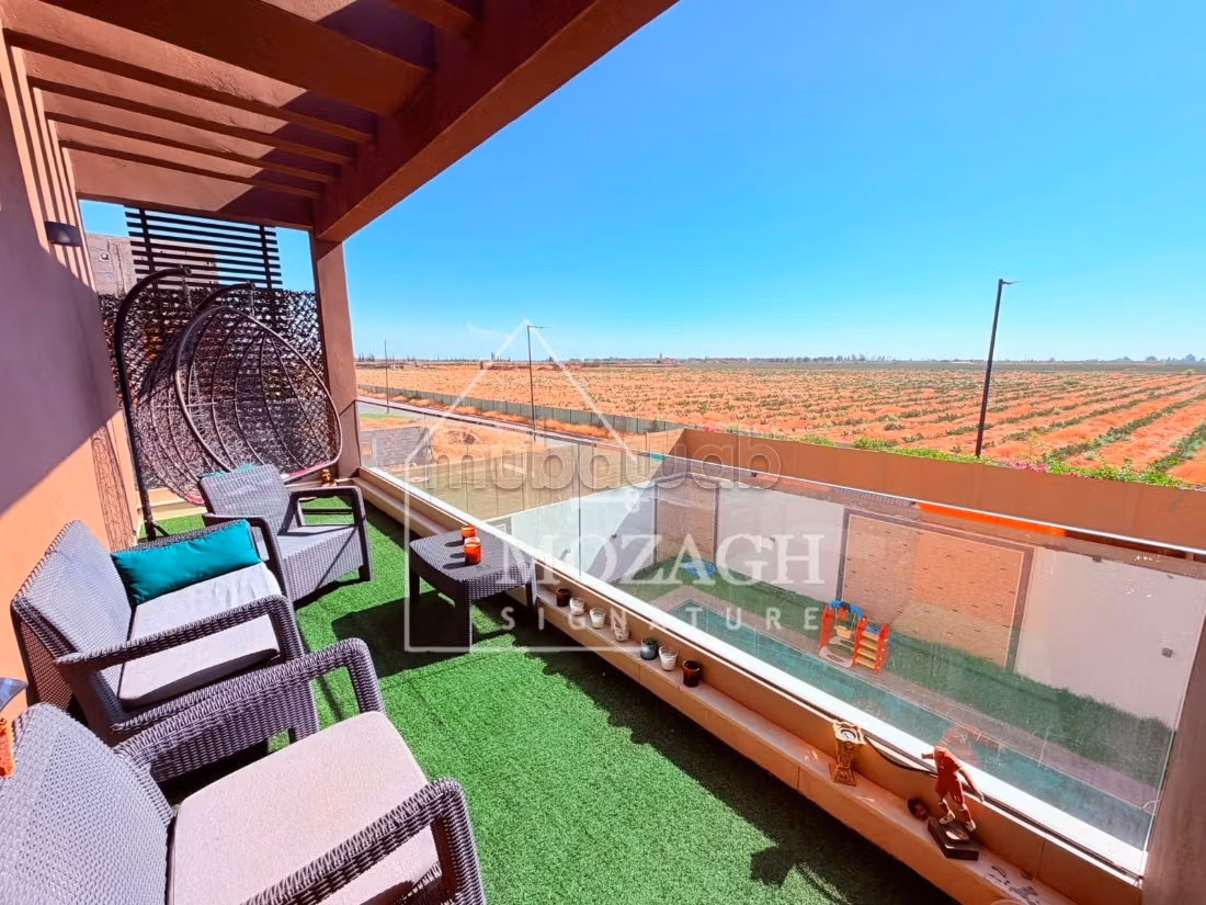 Charming villa 800 M2 with private pool in Targa