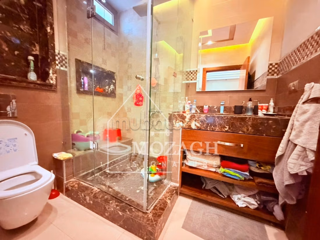 Charming villa 800 M2 with private pool in Targa