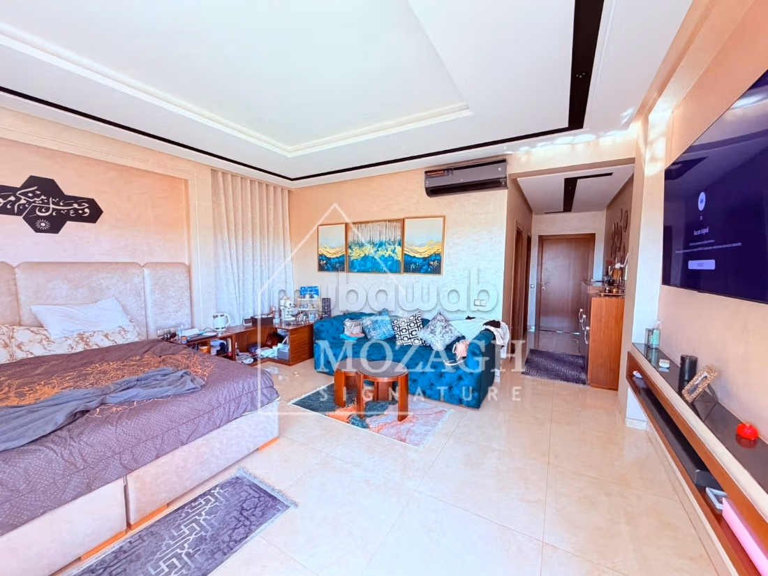 Charming villa 800 M2 with private pool in Targa