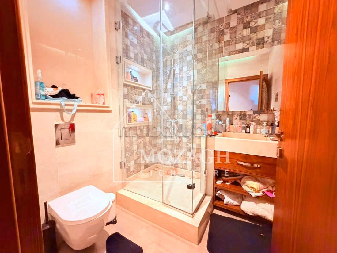 Charming villa 800 M2 with private pool in Targa