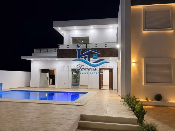 Superba Villa S3 con Piscina ad Aghir Djerba