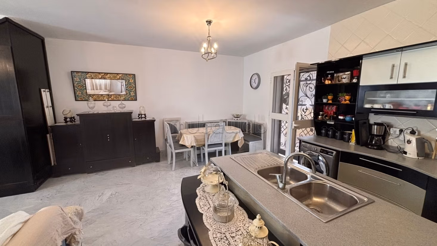 À vendre une villa à Riadh Andalous