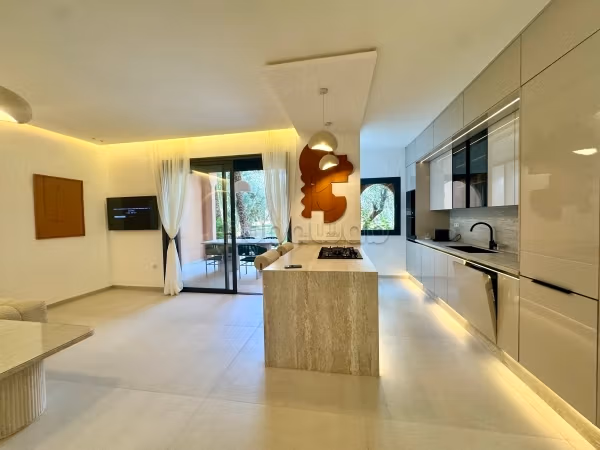 Palmeraie: Fully Renovated 2 Bedroom Apartment