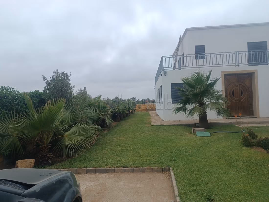 Vente de ferme à Sidi Rahal plage. Surface totale de 1000 m². Résidence sécurisée