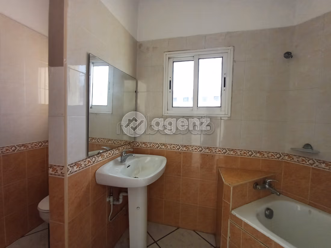 Edificio en venta de 300 m² en Moulay Youssef Casablanca