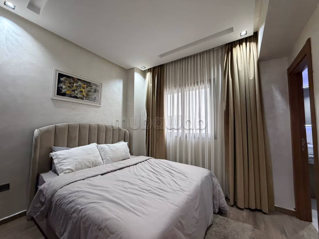 Très bel appartement à louer à Hivernage. 3 grands espaces de vie. Dressing — 3