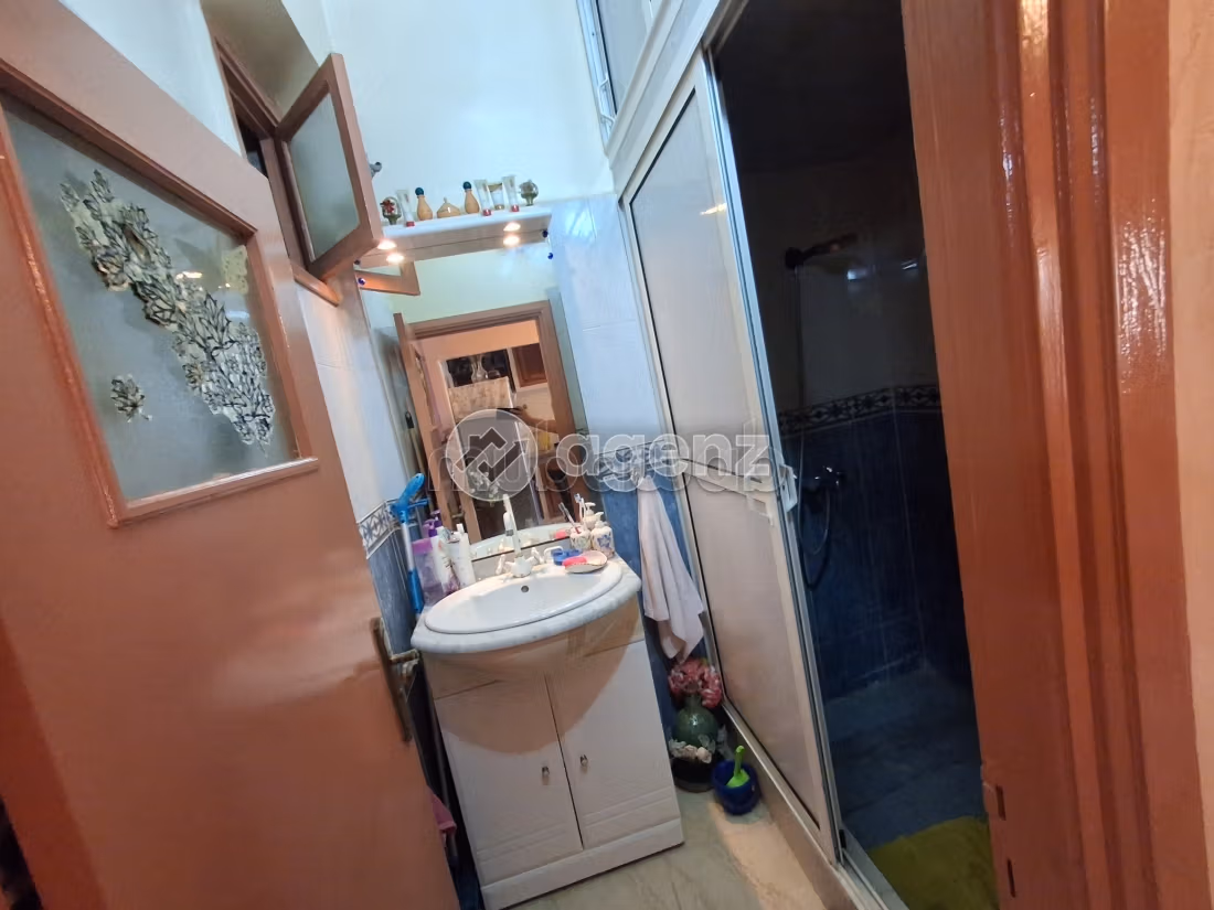 Appartement à vendre 81 m², 2 chambres Said hajji Salé