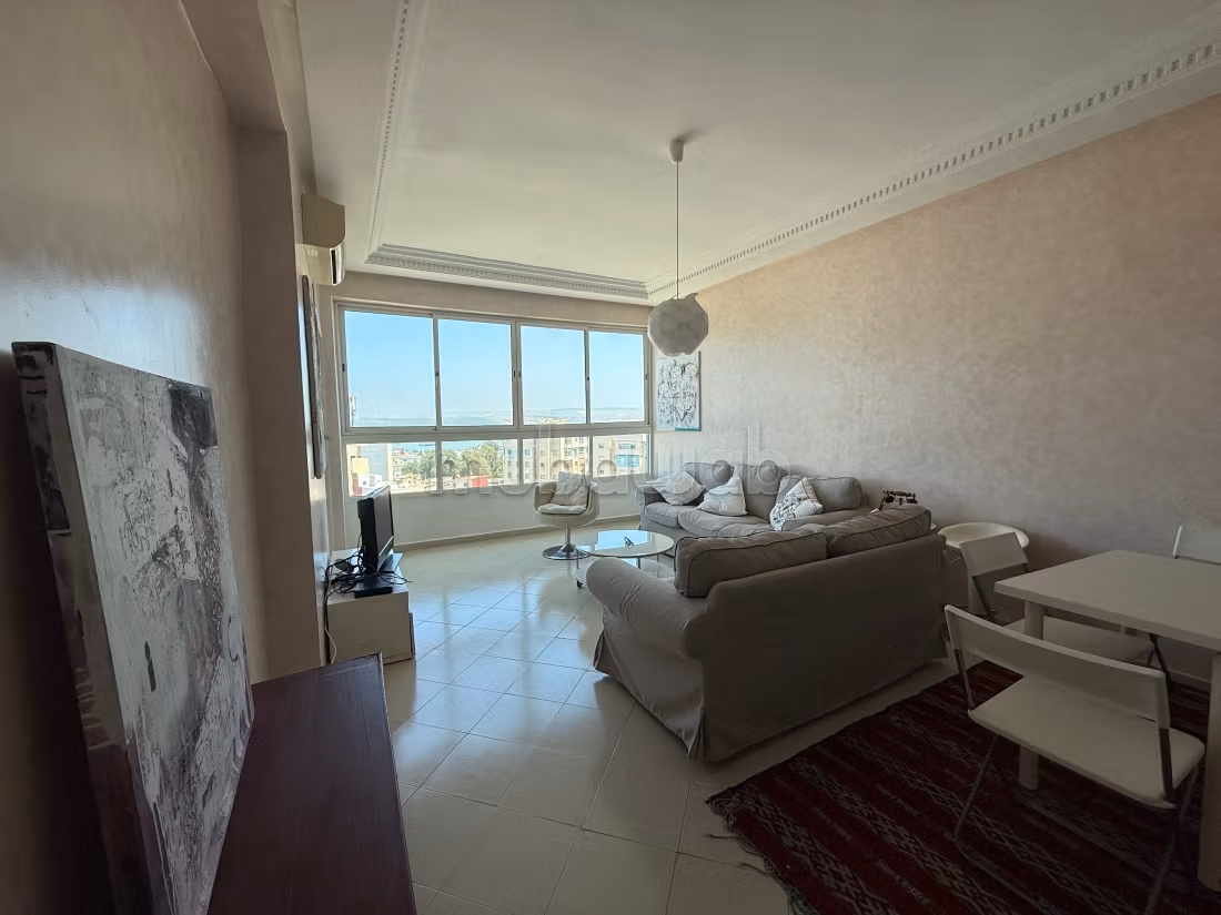 Bel appartement à Larache avec vue sur la mer et la plage