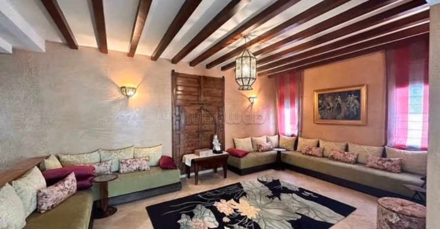 À Louer – Villa Meublée de Standing à Proximité de Mahaj Riad