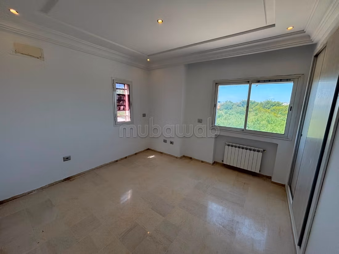 S3 for rent with a clear view