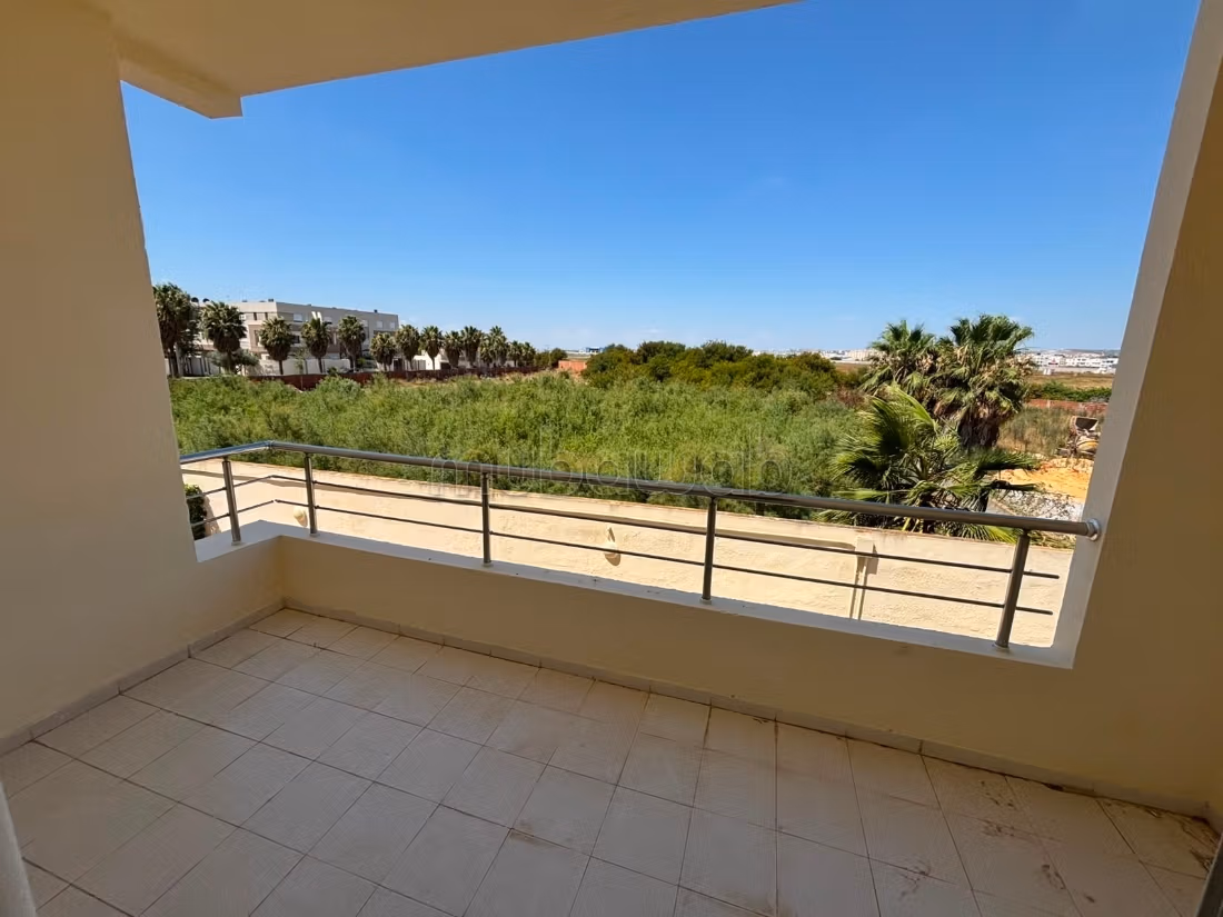 S3 for rent with a clear view