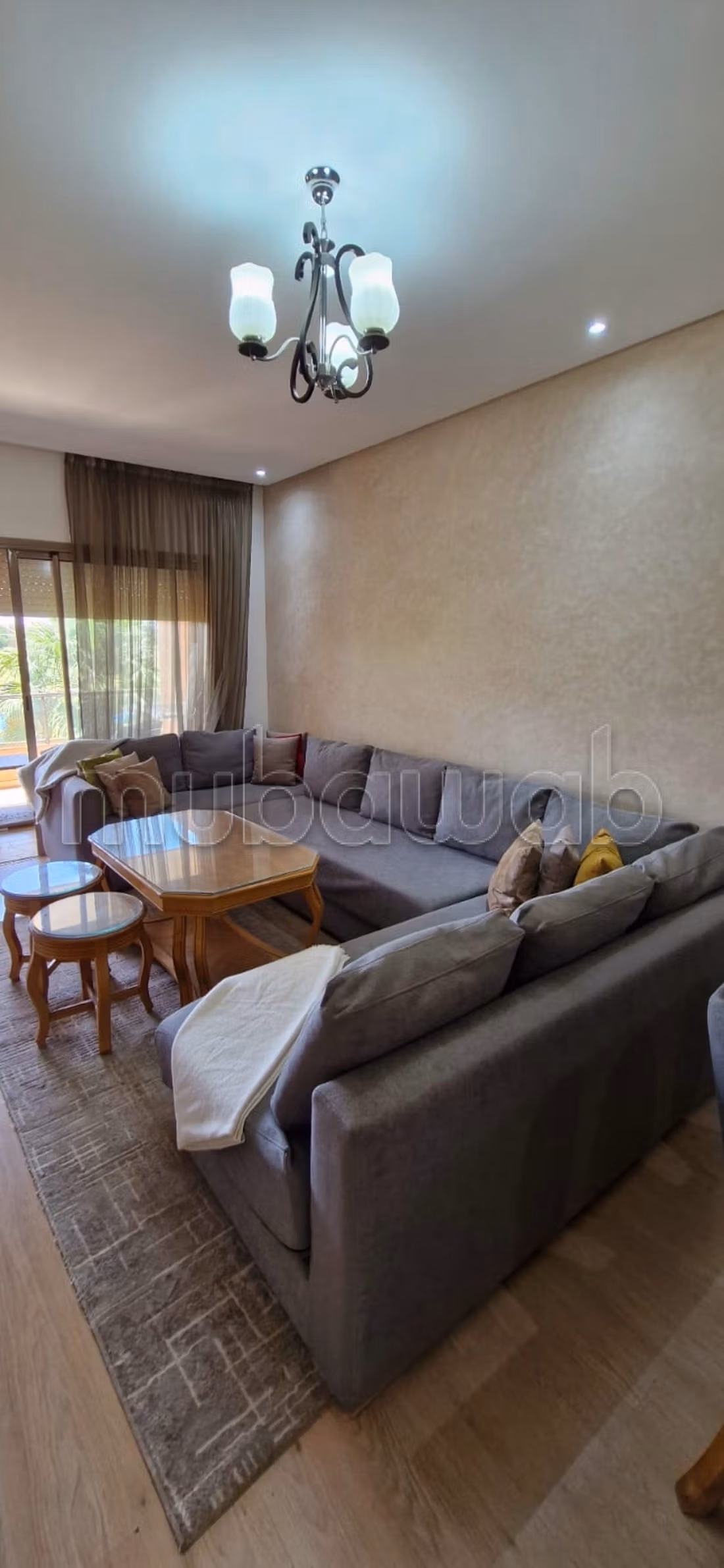 Appartement à louer à Agdal. 
2 belles chambres. 
Meublé — 2