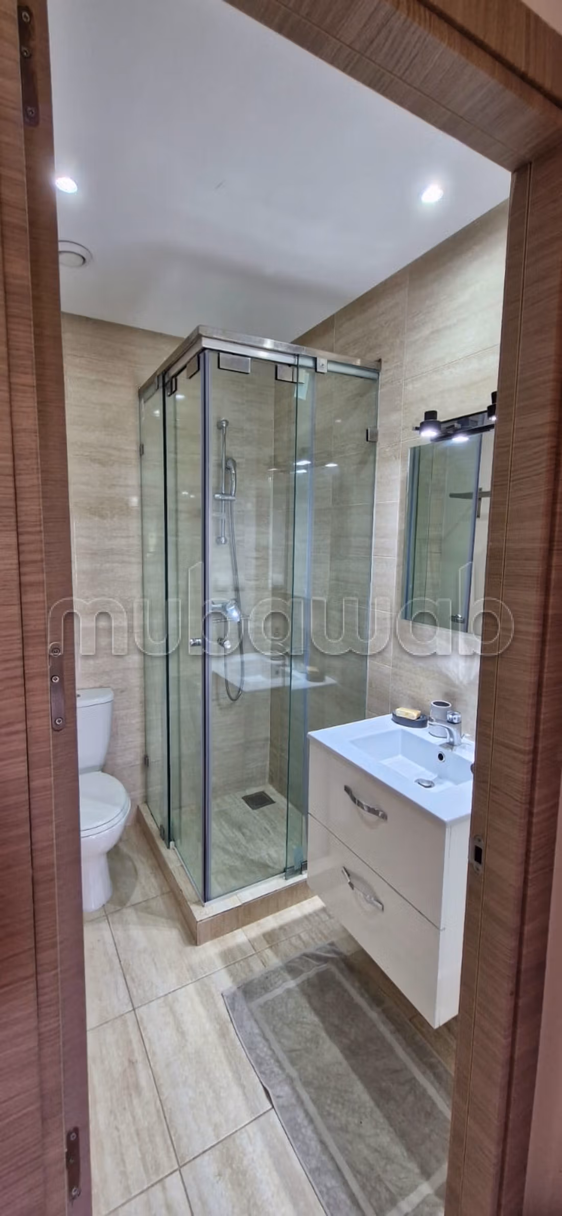 Appartement à louer à Agdal. 
2 belles chambres. 
Meublé — 6