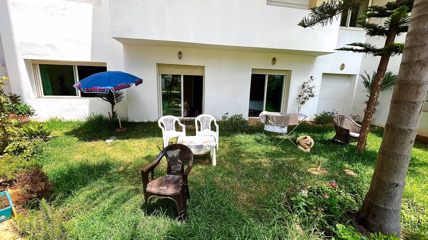 Vend appartement à Route de rabat. Superficie 98 m². Piscine