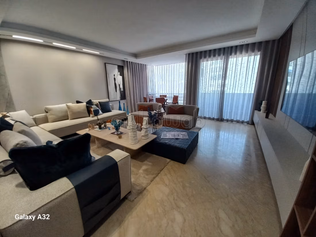 Appartement à vendre à Racine. 3 chambres. Meublé