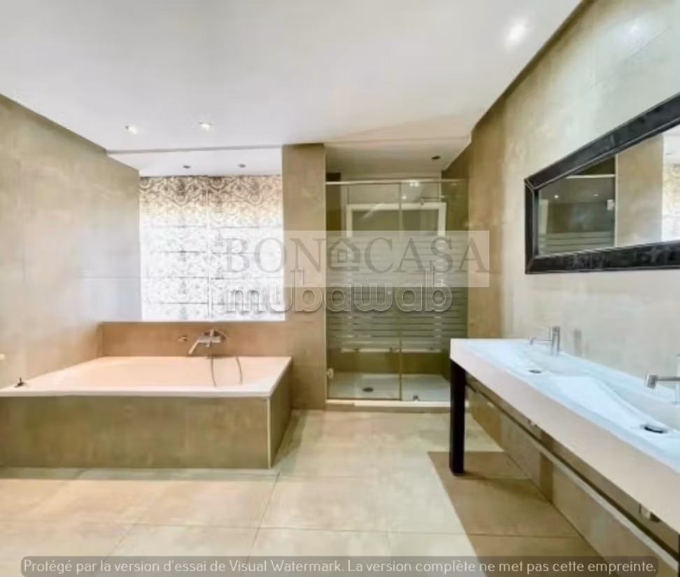 Villa S4 con piscina e giardino in affitto a La Marsa