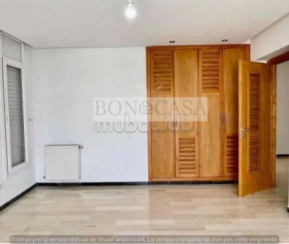 Villa S4 con piscina e giardino in affitto a La Marsa