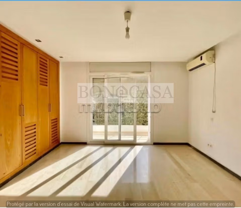 Villa S4 con piscina e giardino in affitto a La Marsa
