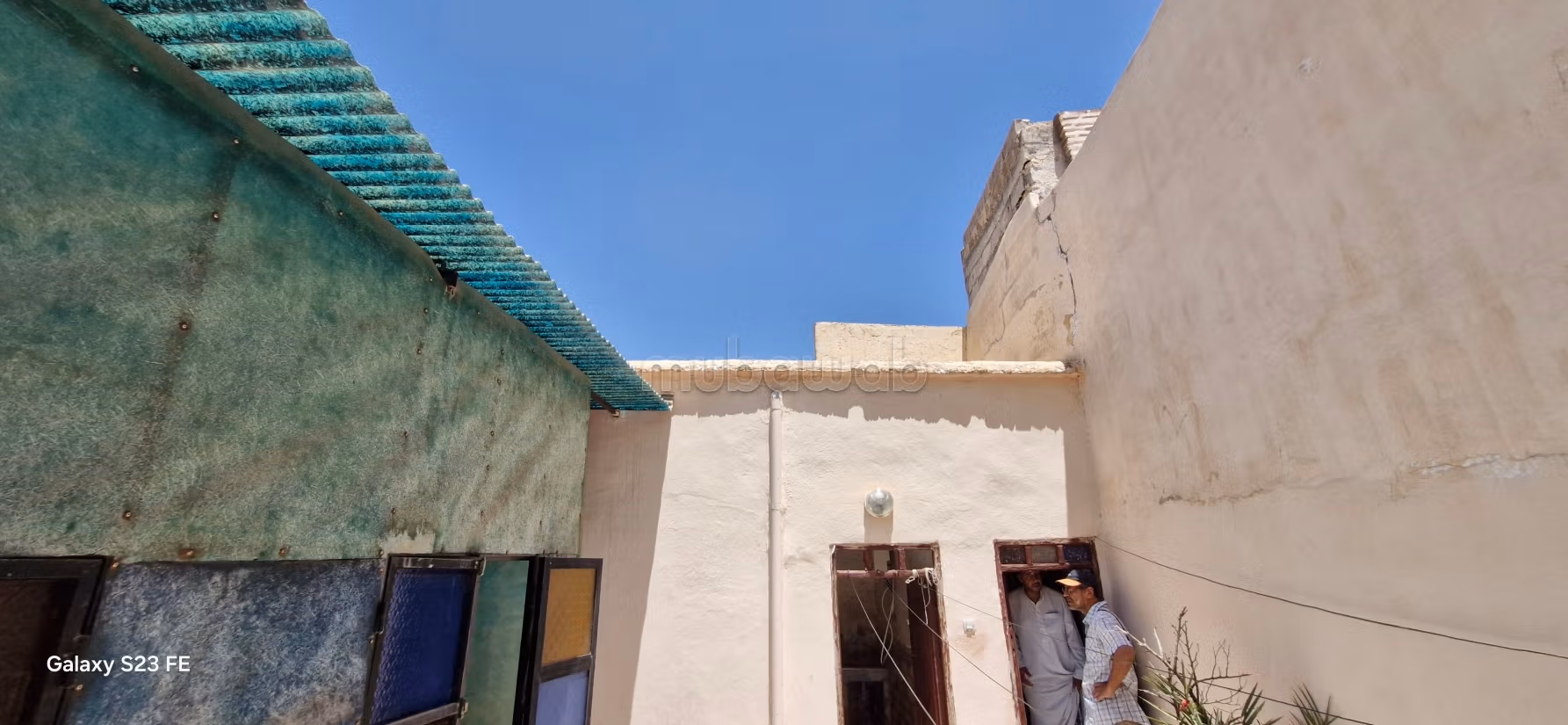 Large Riad with Great Potential