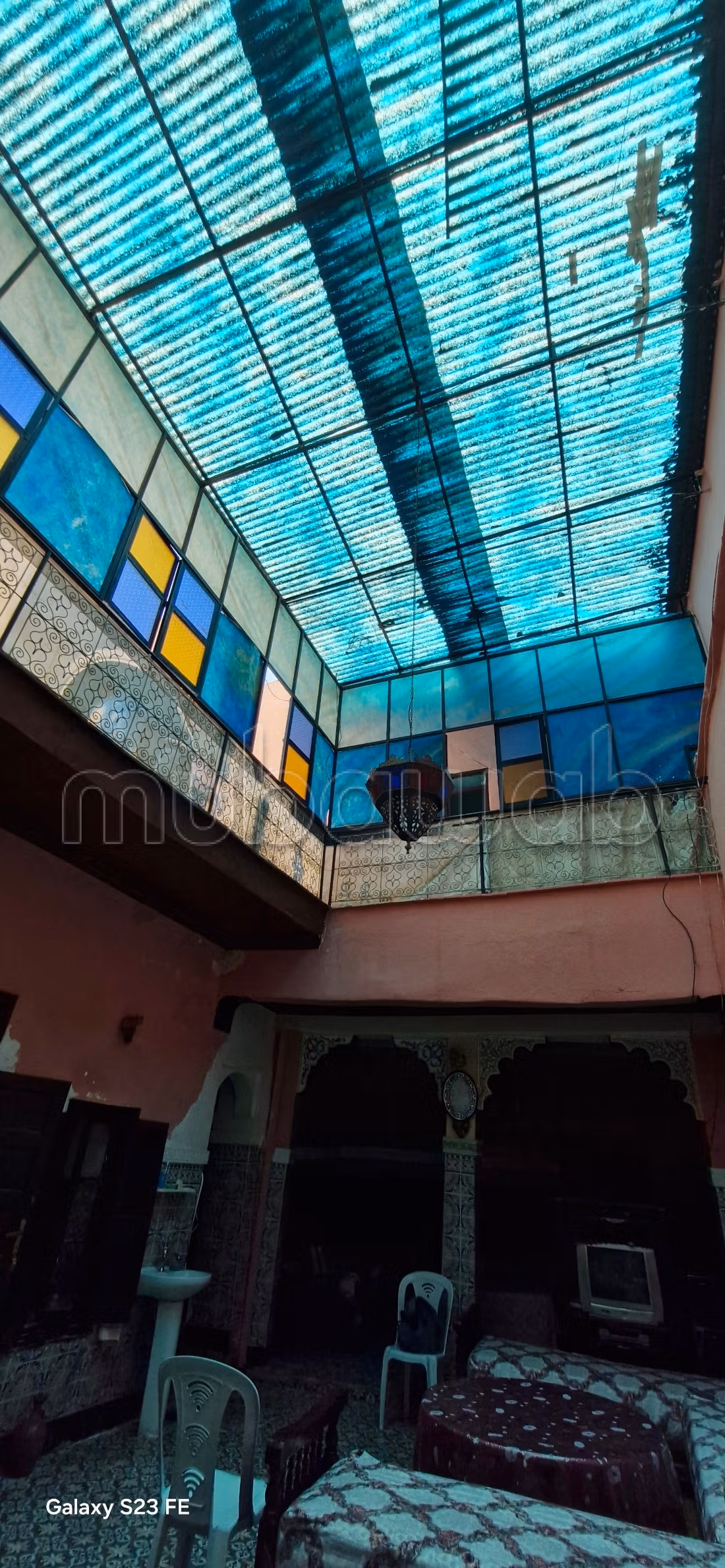 Large Riad with Great Potential