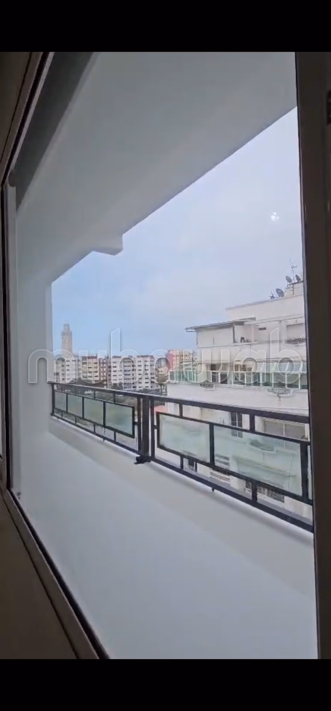 Appartement borgone en face lycée loyauté