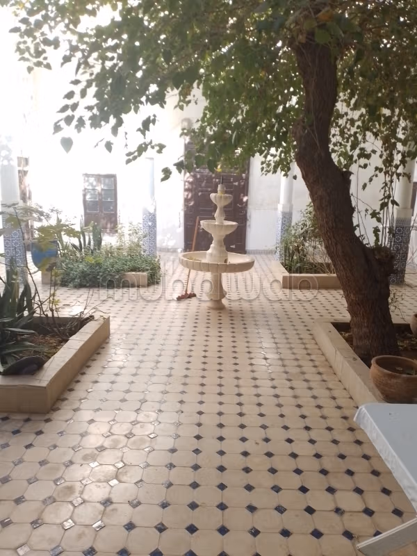 Vente d'un superbe riad à bab doukala 
8 chambres agréables