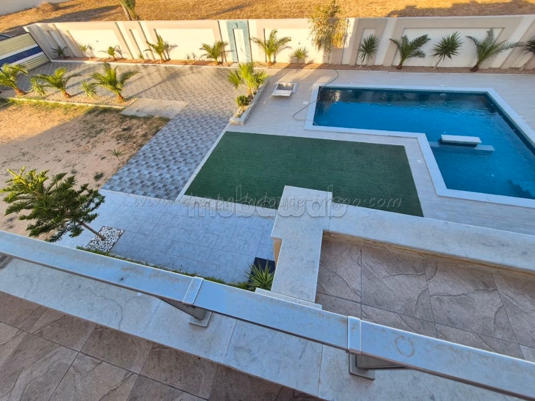 A Vendre Magnifique Villa avec Piscine à Temlal