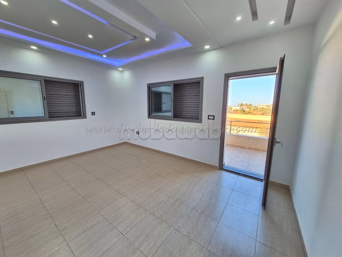 A Vendre Magnifique Villa avec Piscine à Temlal