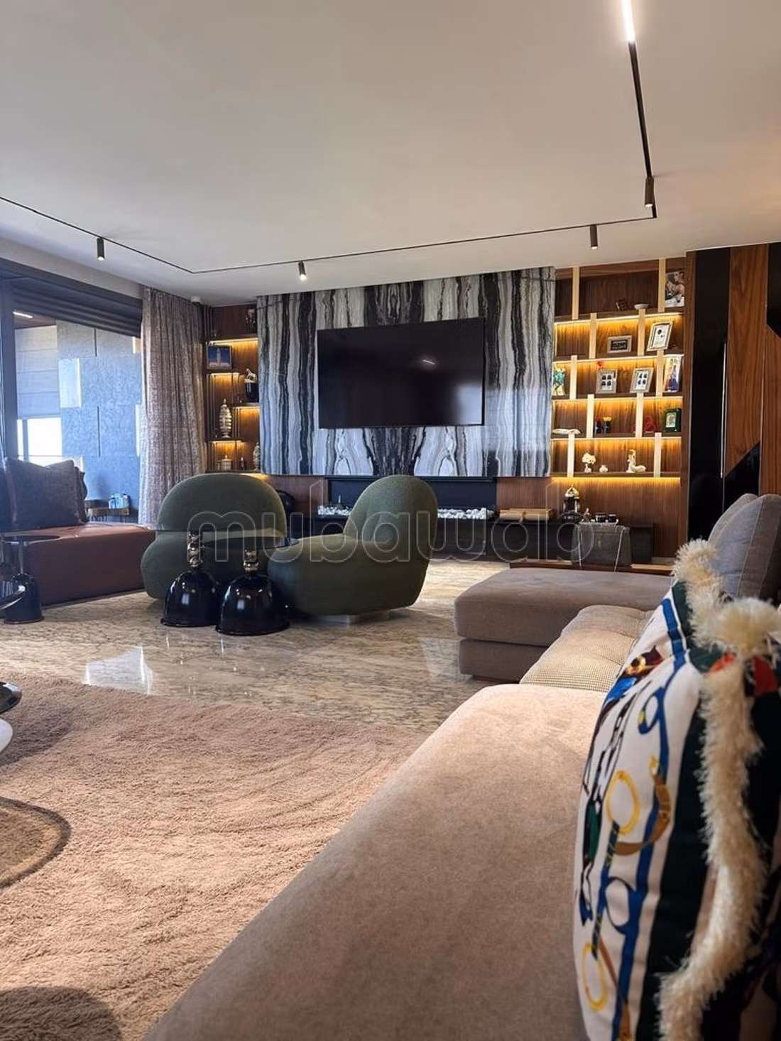 Magnifique Penthouse à Vendre – Souissi⁣