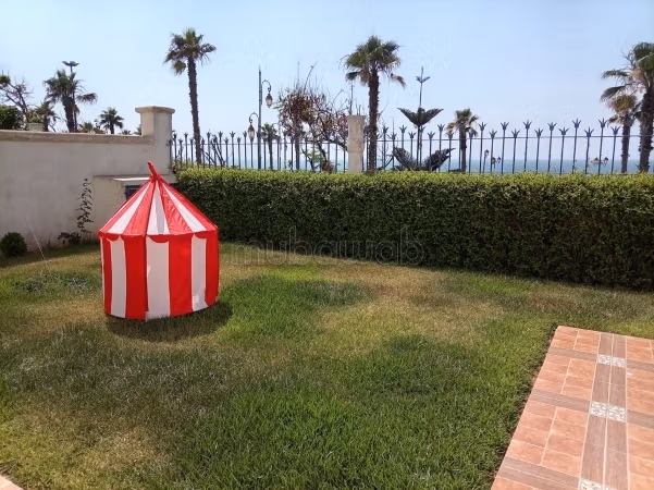 Villa in vendita a Hay Fath con vista mare