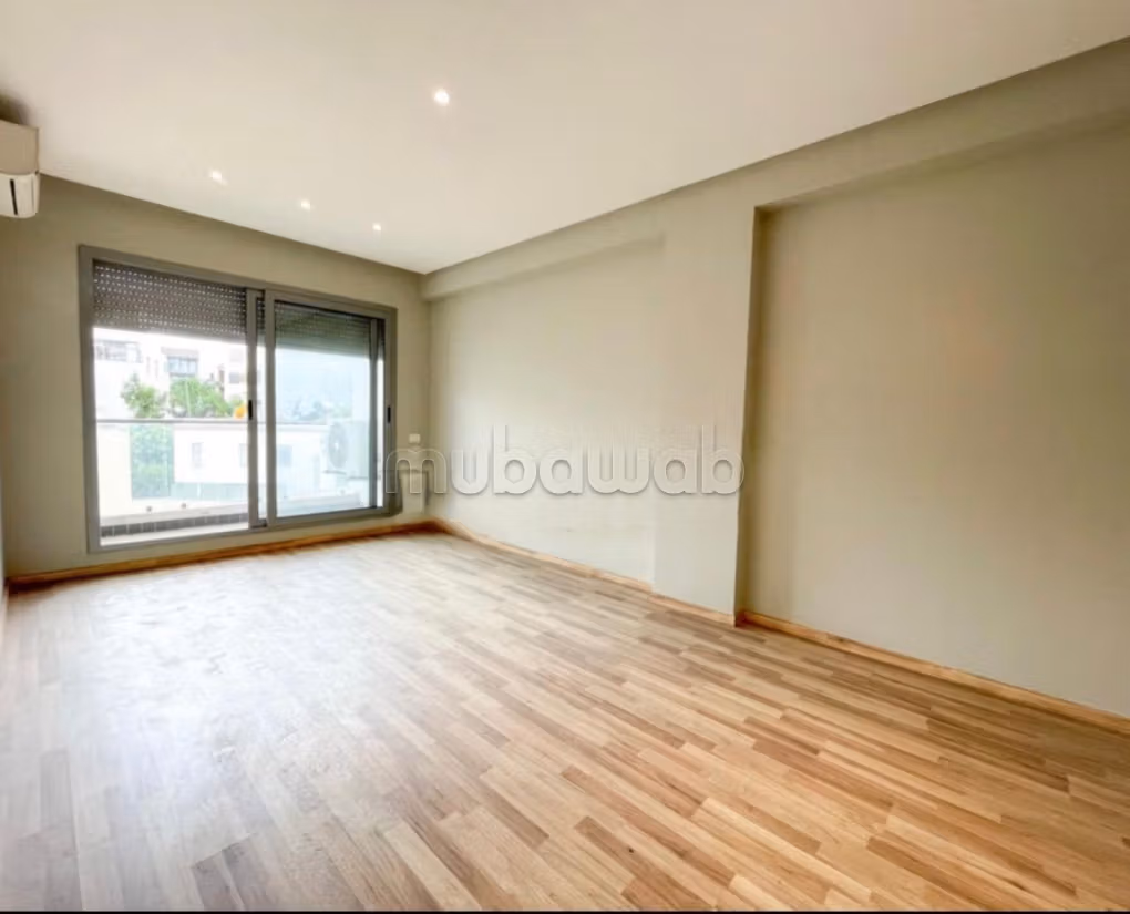 Appartement à louer à Ferme Bretonne Hay Arraha. 4 pièces. Système de climatisation — 2