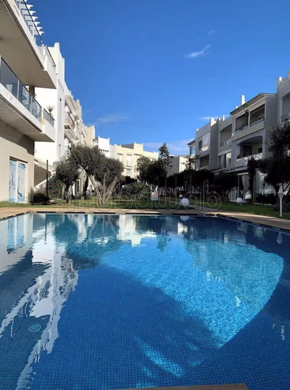 Very nice apartment in a secure residence
