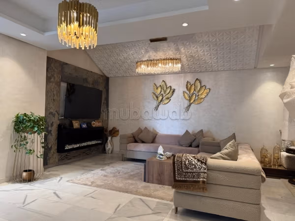 Appartement à l'achat à Ville Verte. 5 pièces. Places de stationnement et terrasse