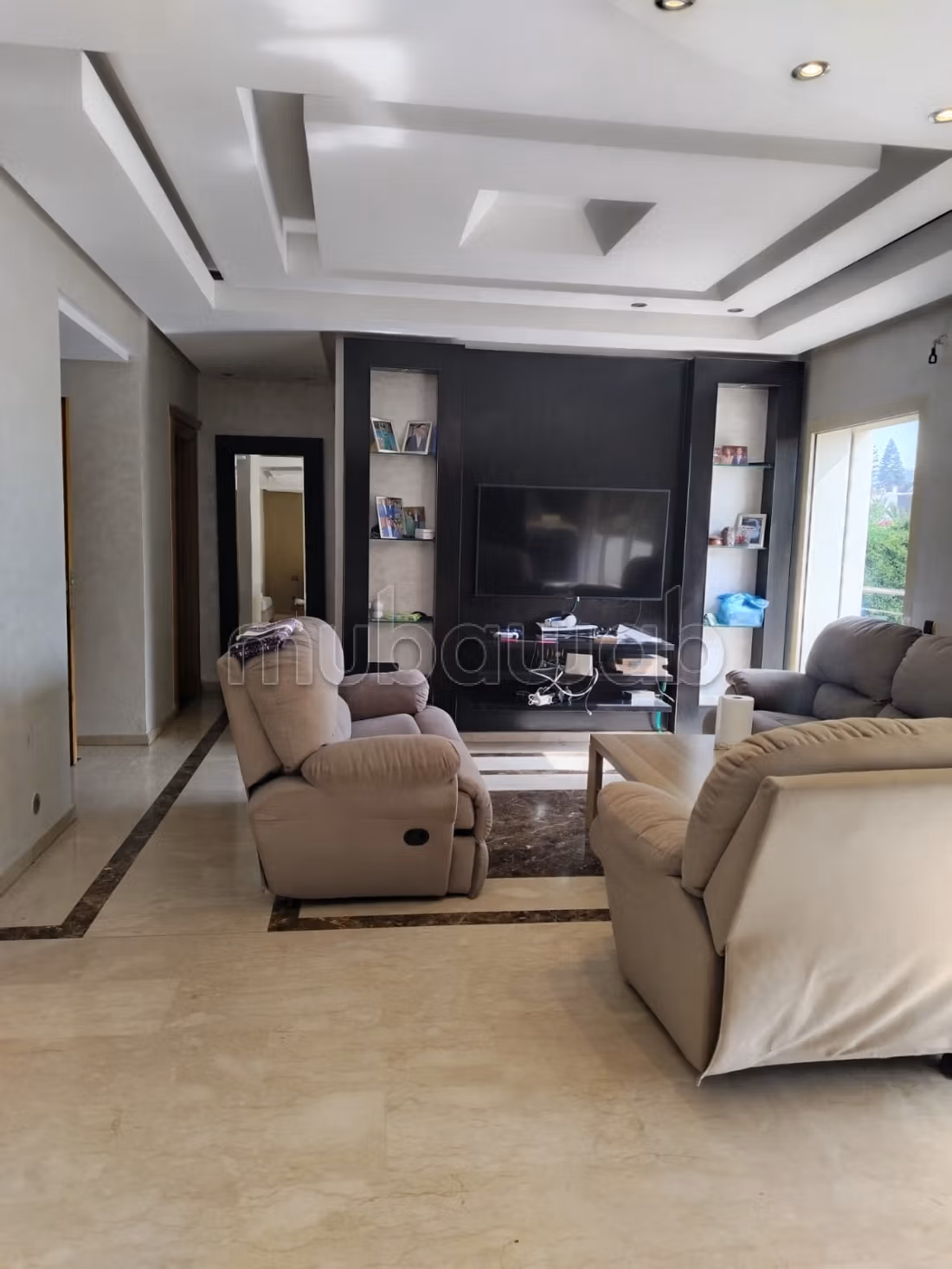 Villa for rent in California 55000 dh