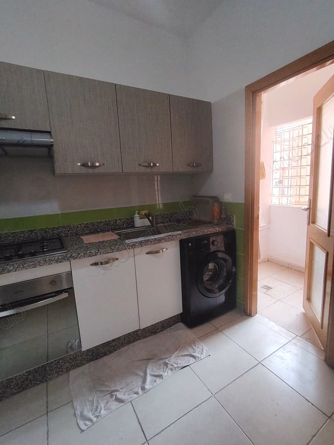 Impresionante apartamento amueblado de 3 habitaciones en alquiler en Marrakech – Ain Mazouar