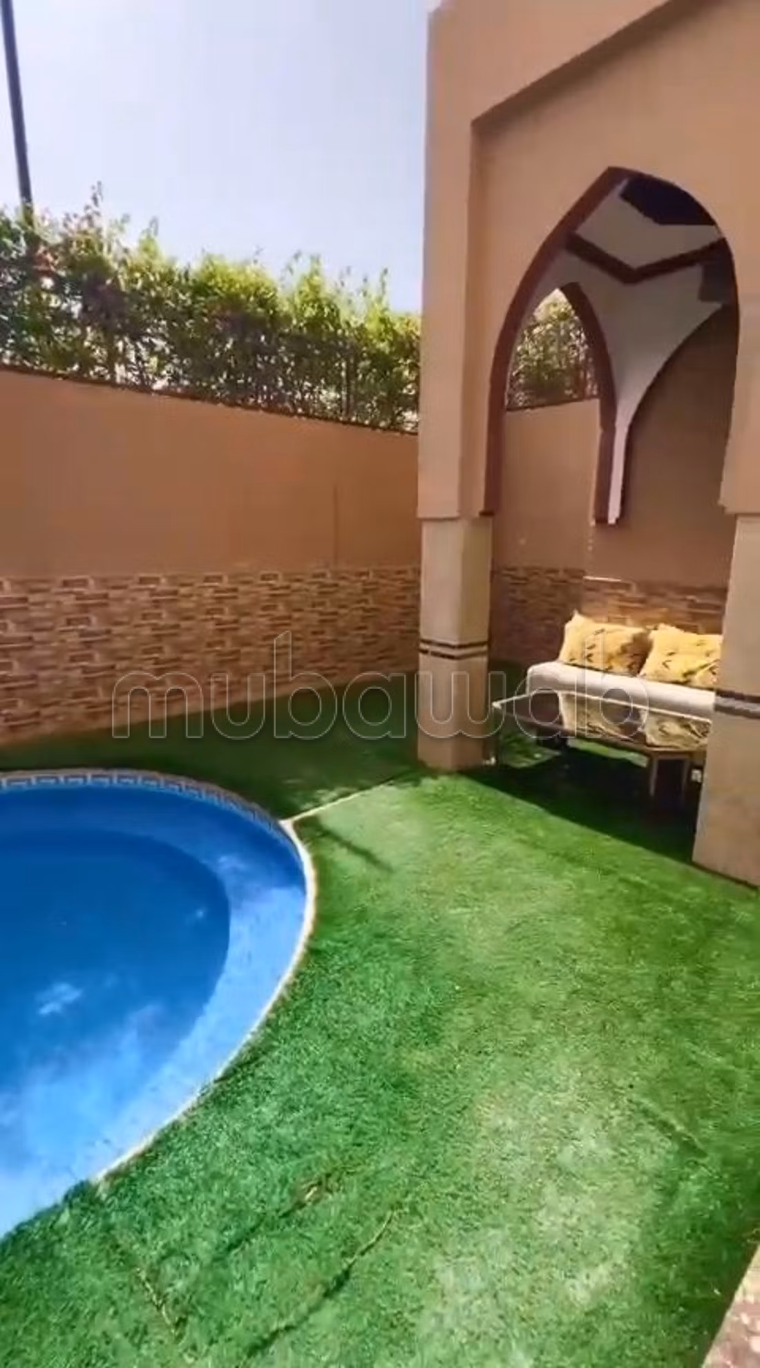 Bella villa a Targa con piscina vicino a Q. I