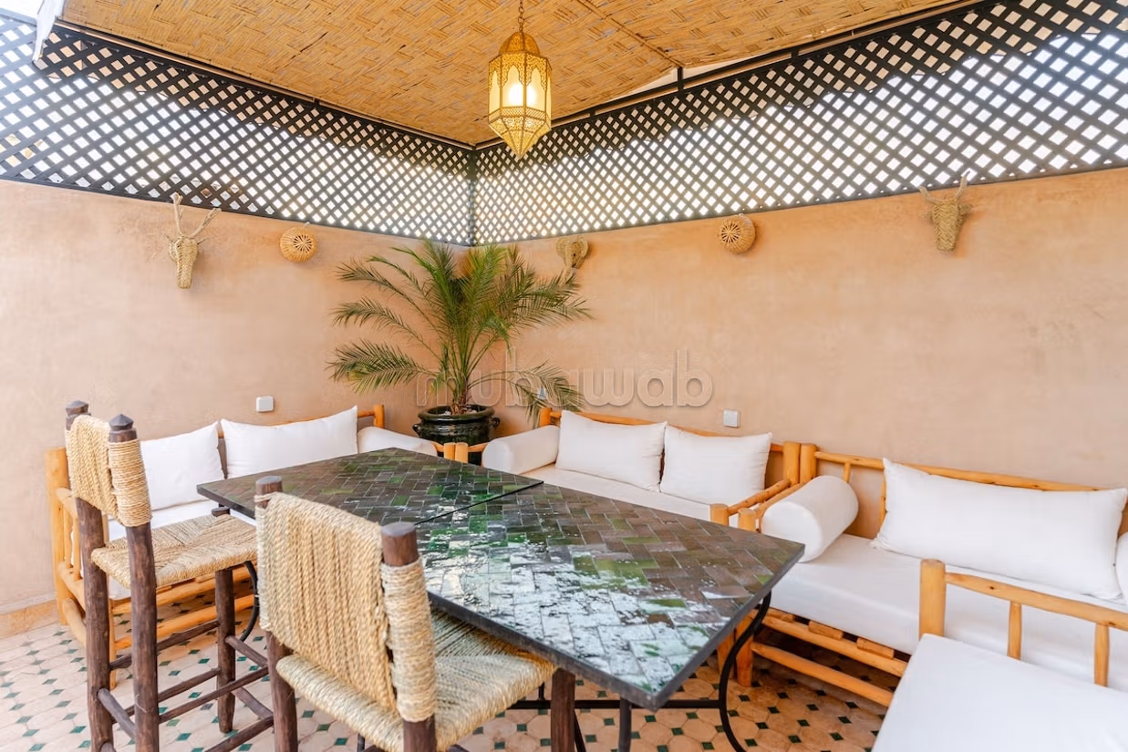 Riad affascinante con piscina, Ristrutturato e facilmente accessibile