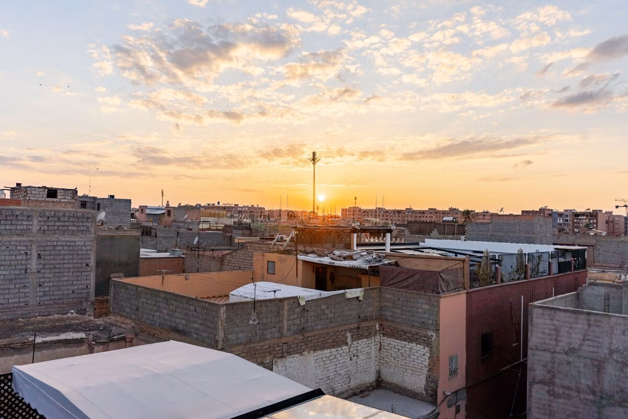 Riad affascinante con piscina, Ristrutturato e facilmente accessibile
