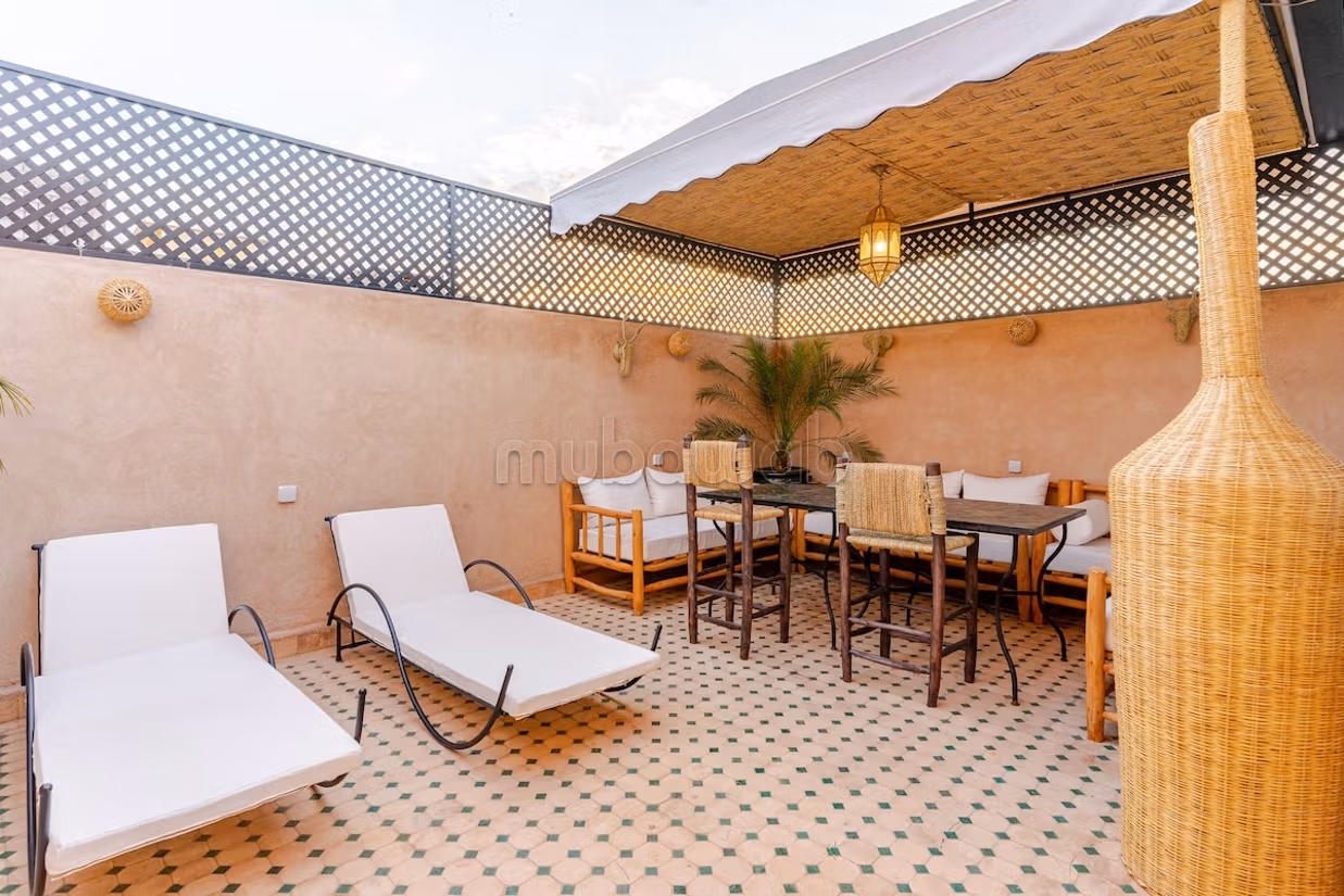 Riad affascinante con piscina, Ristrutturato e facilmente accessibile