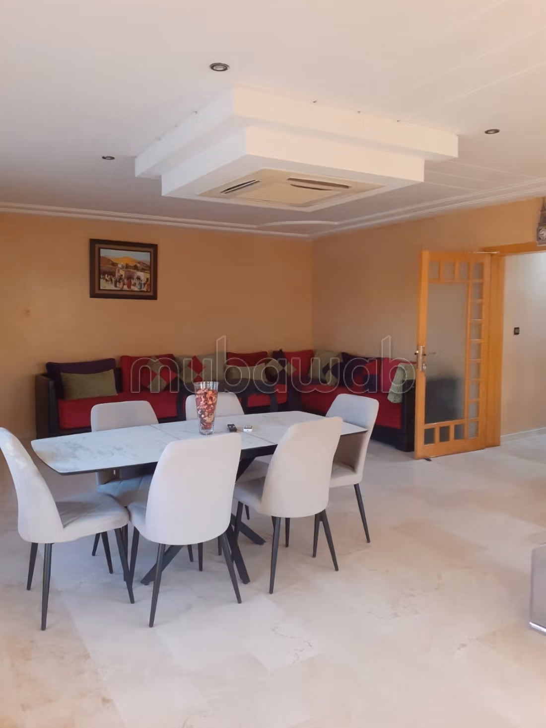 Magnifica villa in affitto in Route Immouzer. 3 camere. Soffitta