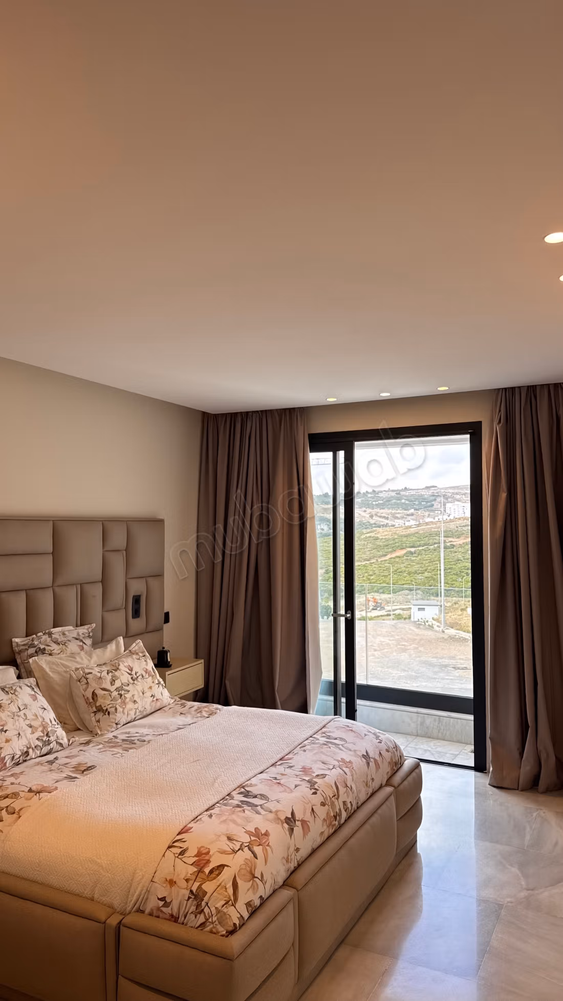 Apartamento en venta en Sania. 3 habitaciones. Bien amueblado