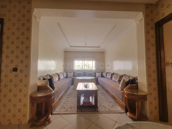Superbe appartement à vendre à Tamesna.
Superficie 61 m².
Résidence sécurisée