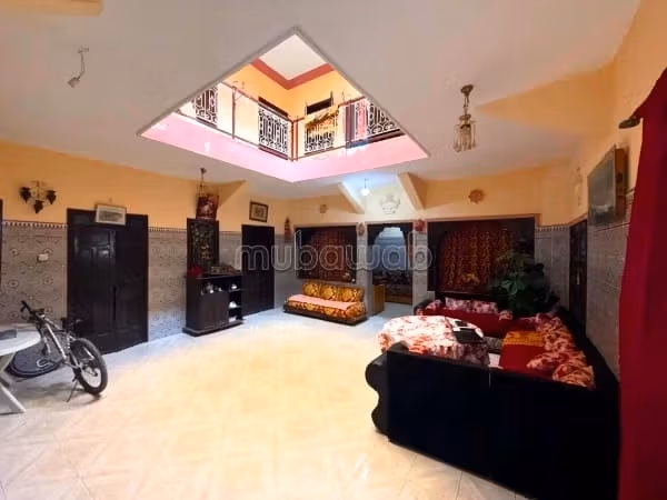 Grande riad à vendre 8 chambres quartier de la Kasbah